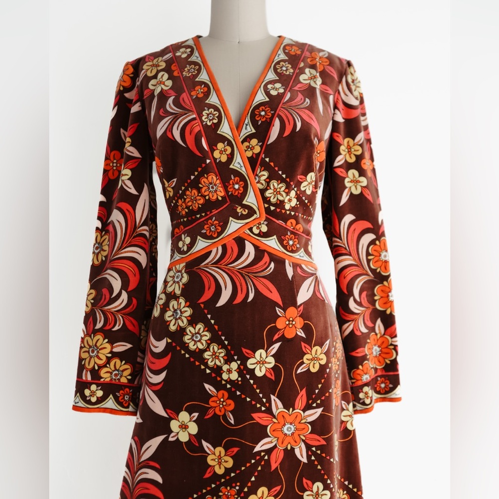 Vintage 1960s Emilio Pucci Velour Velvet Dress - Picture 4 of 10